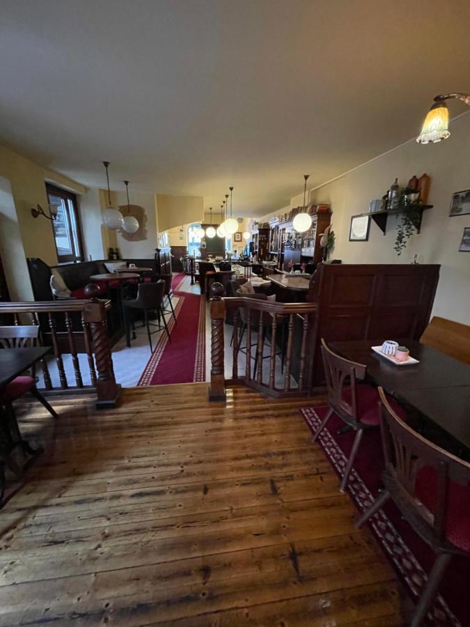 Pension Alt Naumburg Наумбург Экстерьер фото