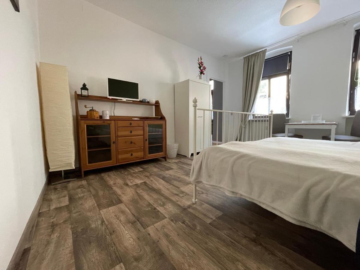 Pension Alt Naumburg Наумбург Экстерьер фото